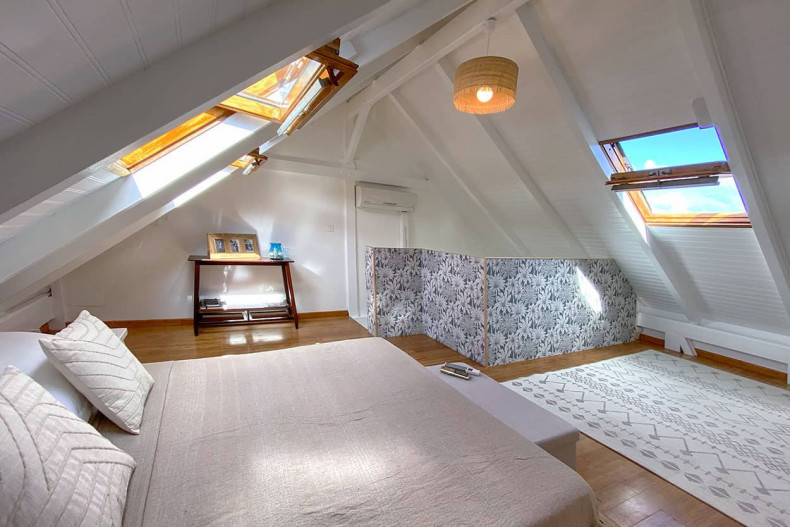 La chambre sous toiture